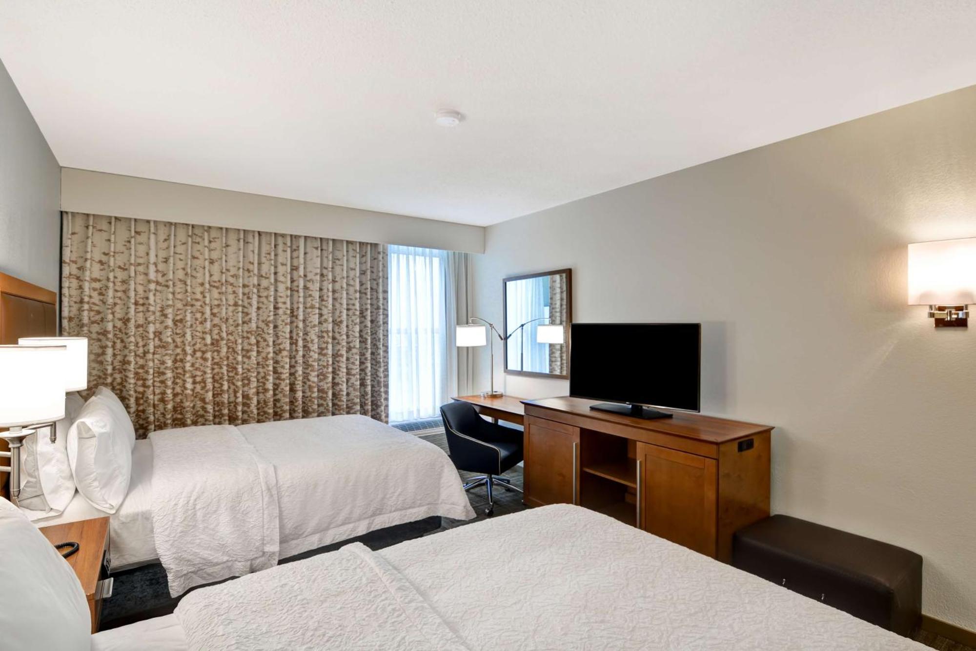 Hampton Inn State College Exterior foto
