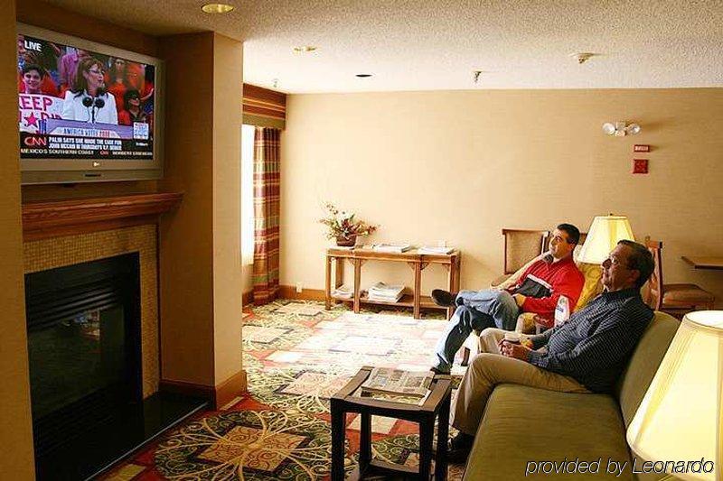 Hampton Inn State College Habitación foto