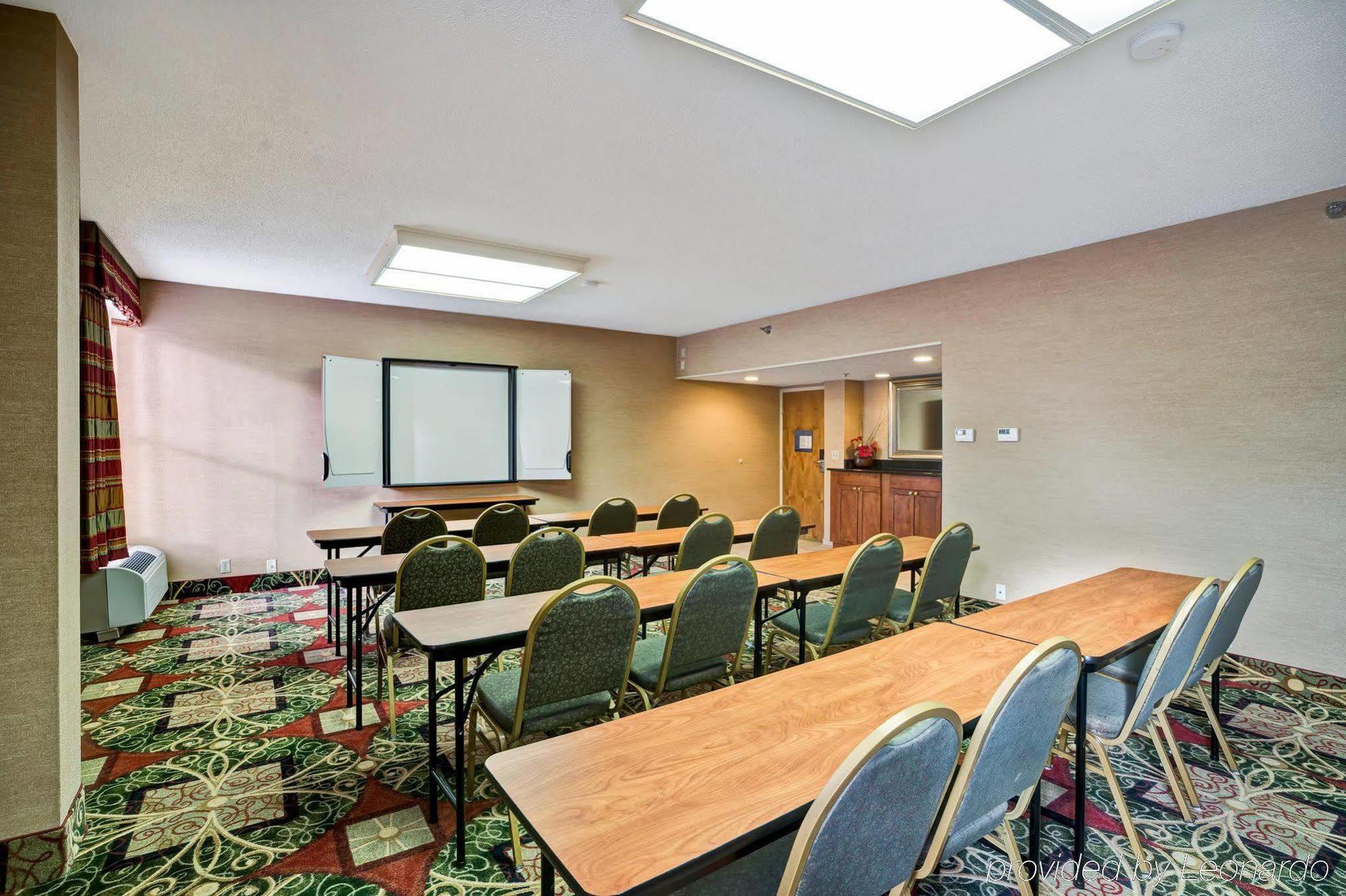 Hampton Inn State College Exterior foto