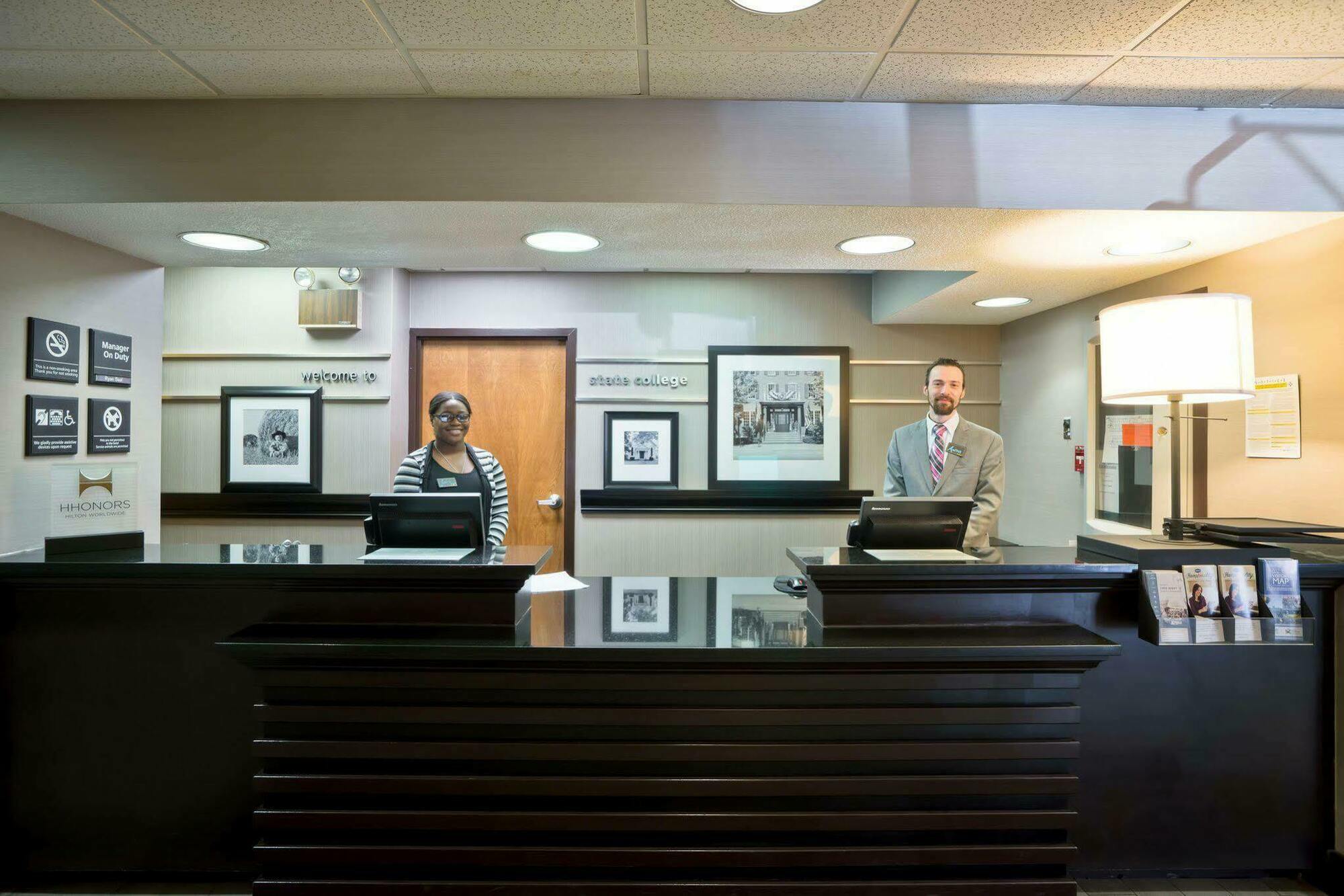 Hampton Inn State College Exterior foto